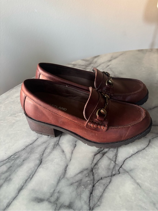 Eastland Shoes - Eastland Women’s Brown/Burgundy Leather Loafers GWEN Size 9 NWOT